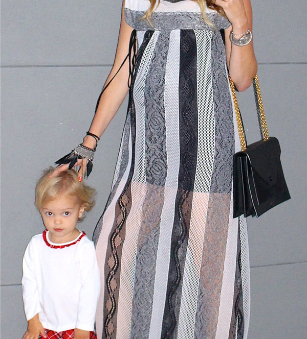 Brenda-Long--Black-Stripe_lifestyle